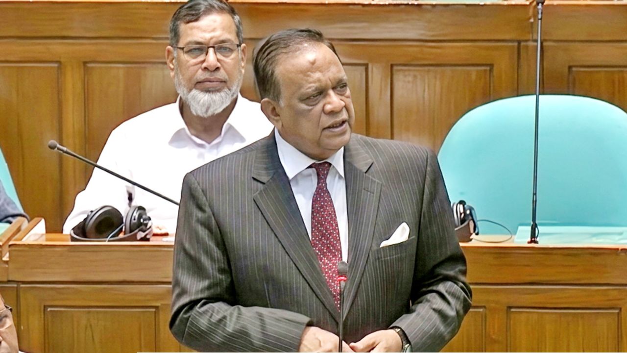 ৫০০ ও ১০০০ টাকার নোট সাময়িকভাবে বাতিলের প্রস্তাব
