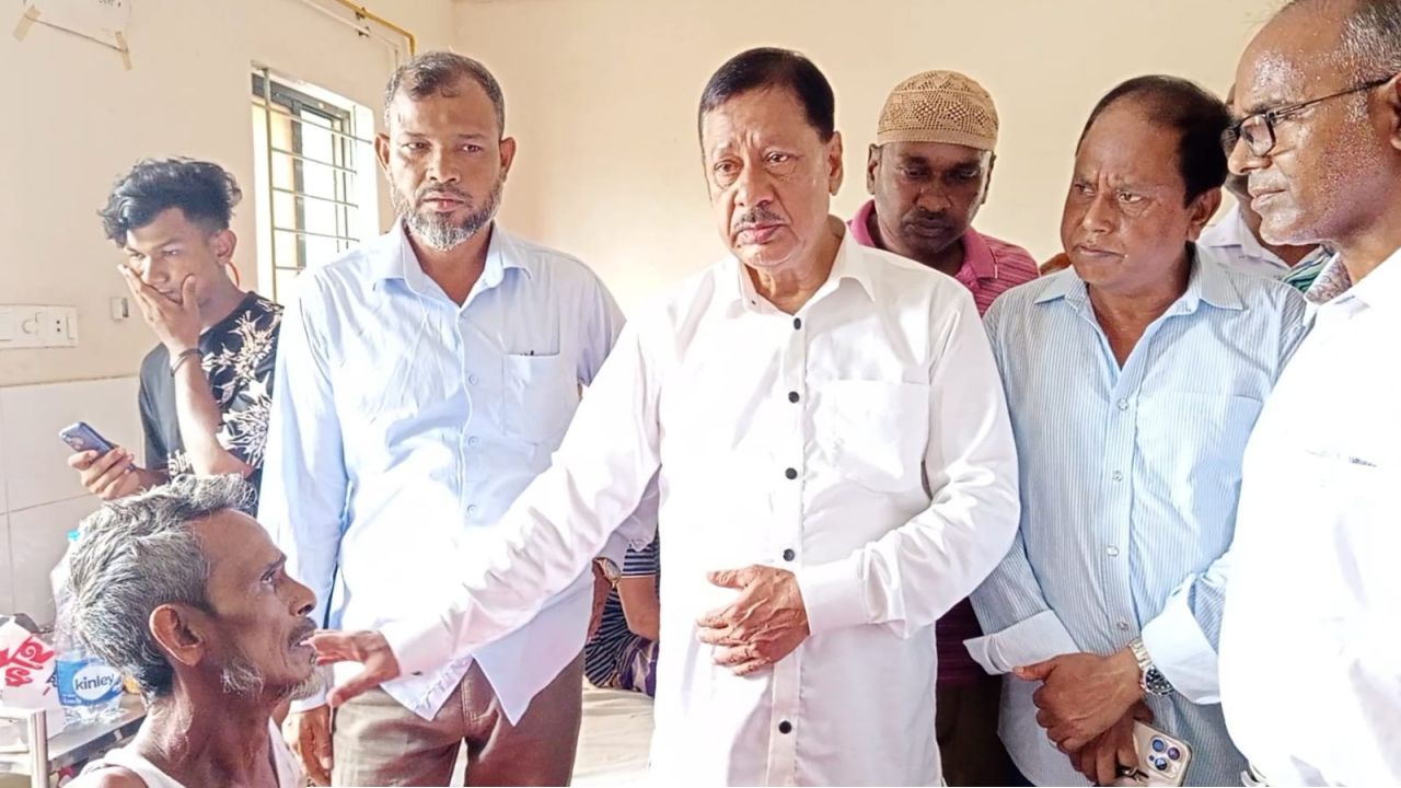 কটিয়াদী সরকারি হাসপাতাল আকস্মিক পরিদর্শনে এড. জালাল উদ্দিন এমপি 