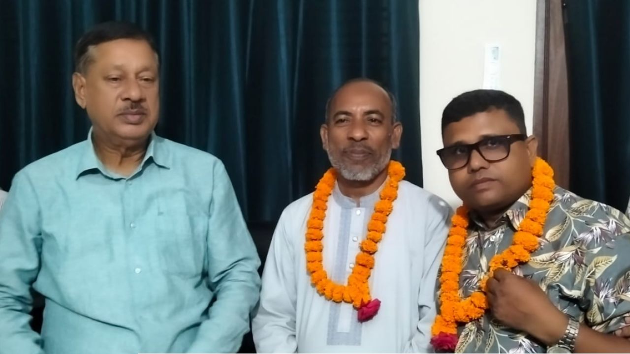 কটিয়াদী প্রেসক্লাবের কমিটি গঠন সভাপতি মোবারক সম্পাদক মাঈনুল 